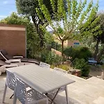 Casa de Férias Maison 4 Pieces Climatisee - 6 Personnes - Cadre Paisible Avec Wifi - Fr-1-308-159 Le Lavandou