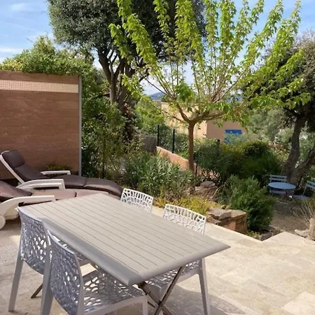 Casa de Férias Maison 4 Pieces Climatisee - 6 Personnes - Cadre Paisible Avec Wifi - Fr-1-308-159 Le Lavandou