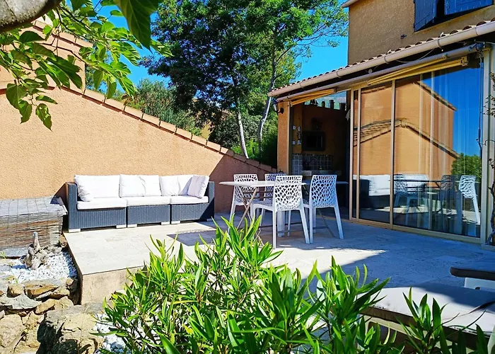 Hébergement de vacances Maison 4 Pièces Climatisée - 6 Personnes - Cadre Paisible Avec Wifi - Fr-1-308-159