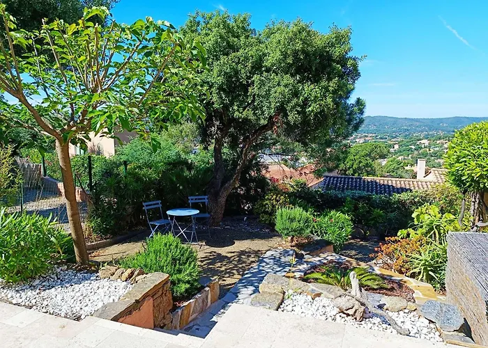 Maison 4 Pièces Climatisée - 6 Personnes - Cadre Paisible Avec Wifi - Fr-1-308-159 * Le Lavandou
