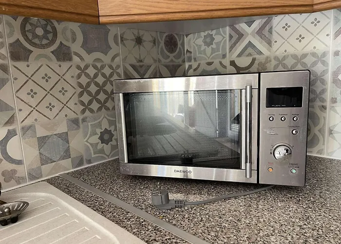 Hébergement de vacances Maison 4 Pièces Climatisée - 6 Personnes - Cadre Paisible Avec Wifi - Fr-1-308-159 *